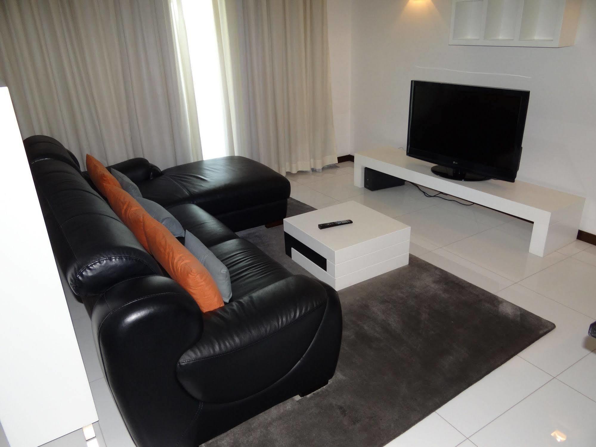 Rk Suite Hotel Luanda Luaran gambar